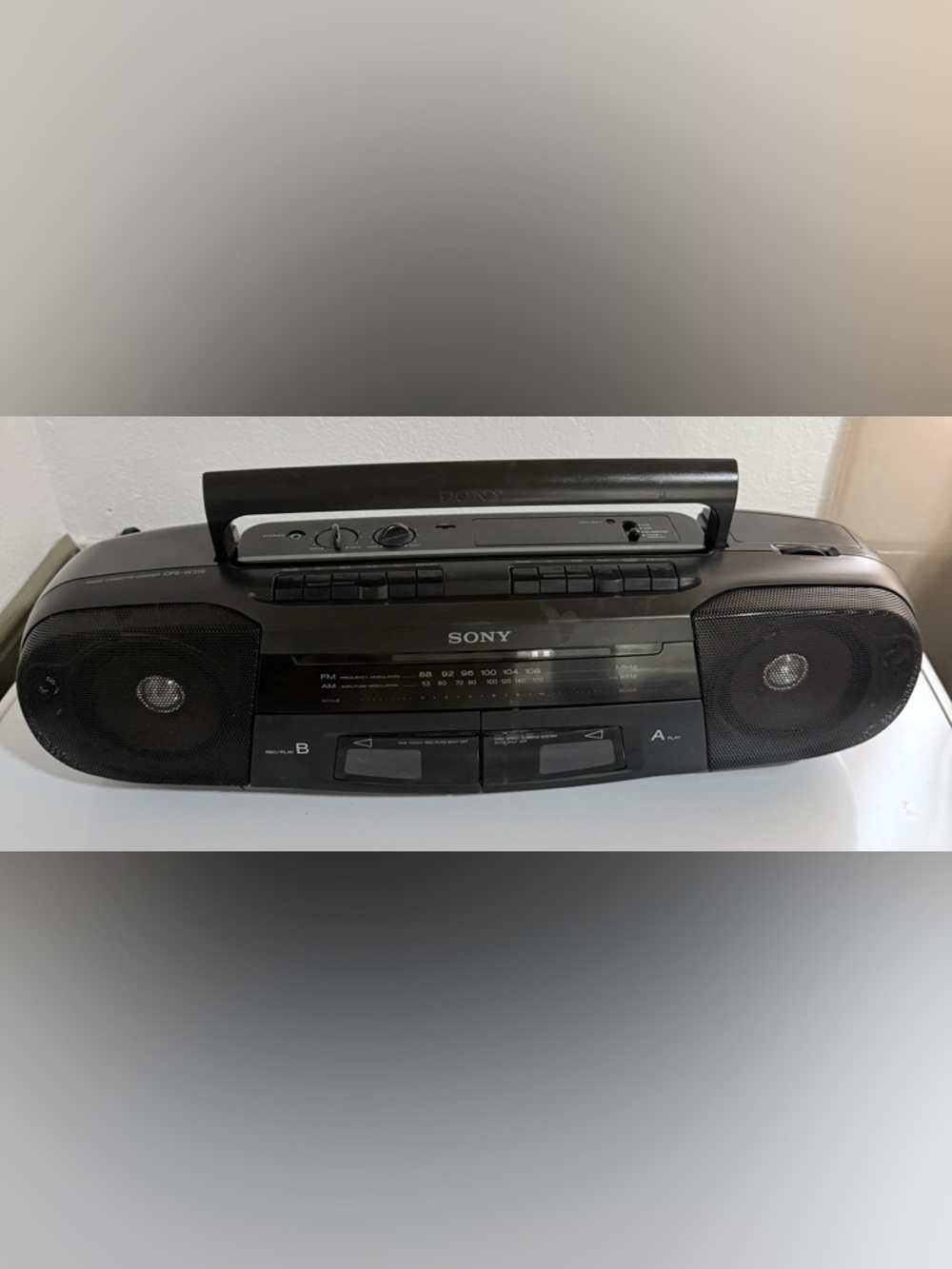 Vintage Sony Black Portable Boombox with AM/FM Radio and Dual Cassette - Picture 7 of 8